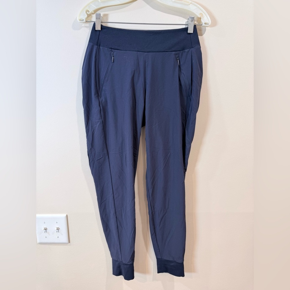 🔥Nike Women’s Navy Blue Jogger Pants Size 2 EC🔥